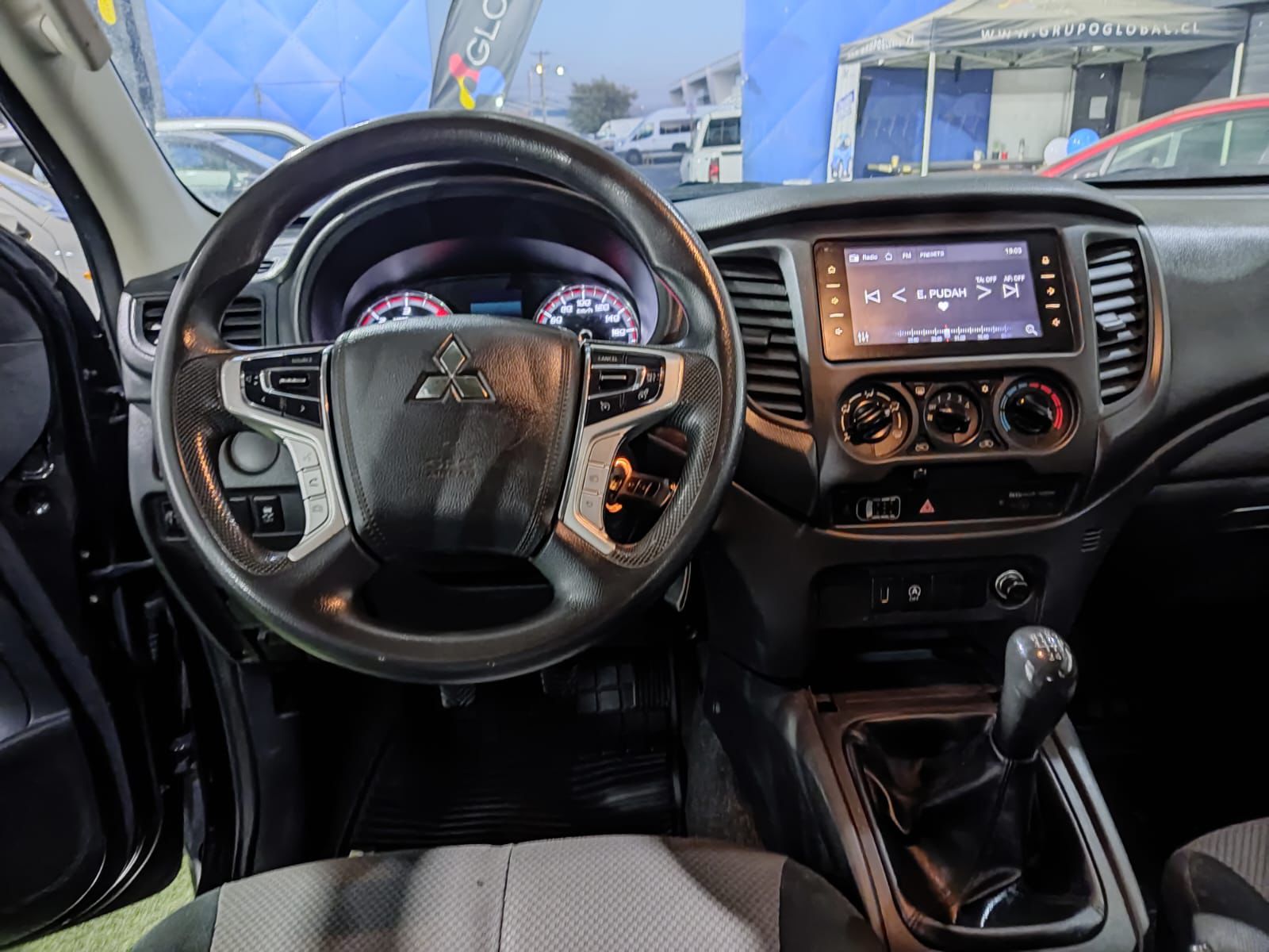 Mitsubishi L200 WORK 2.2 2024 - Imagen 8 de 12