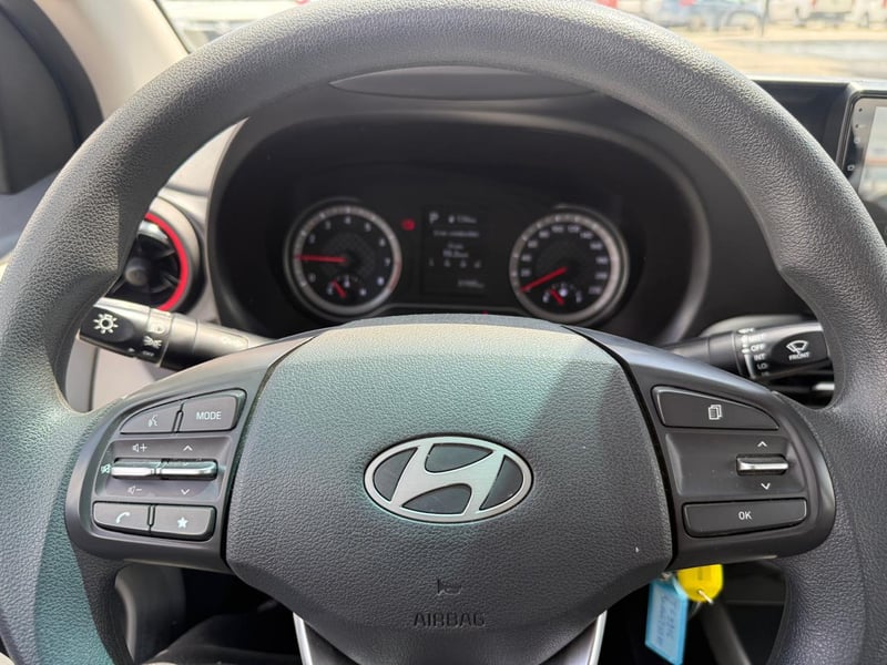 Hyundai GRAND I10 1.2 AUT 2025 - Imagen 13 de 20