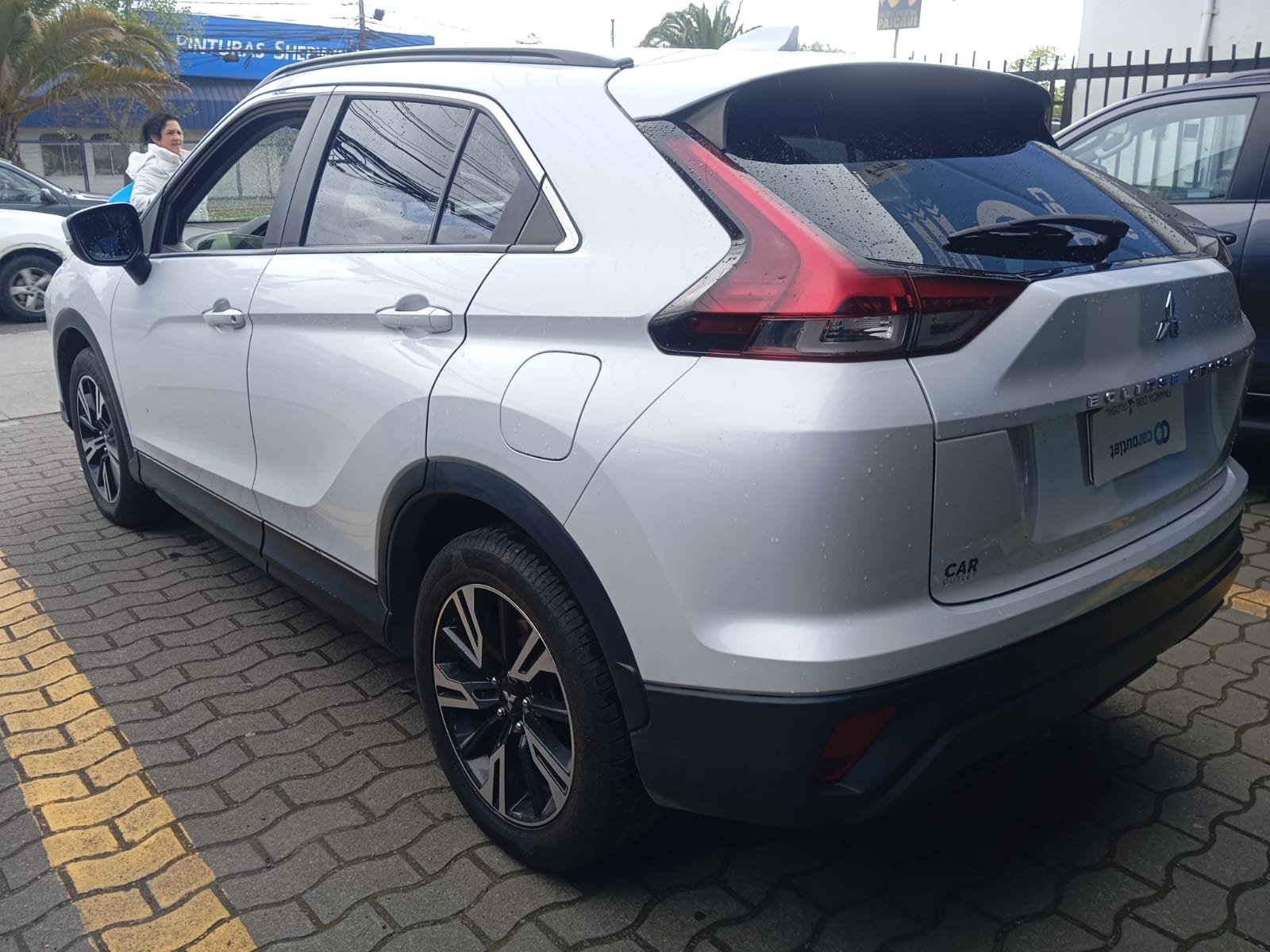 Mitsubishi ECLIPSE CROSS RX 1.5 AUT 2022 - Foto 2 de 13