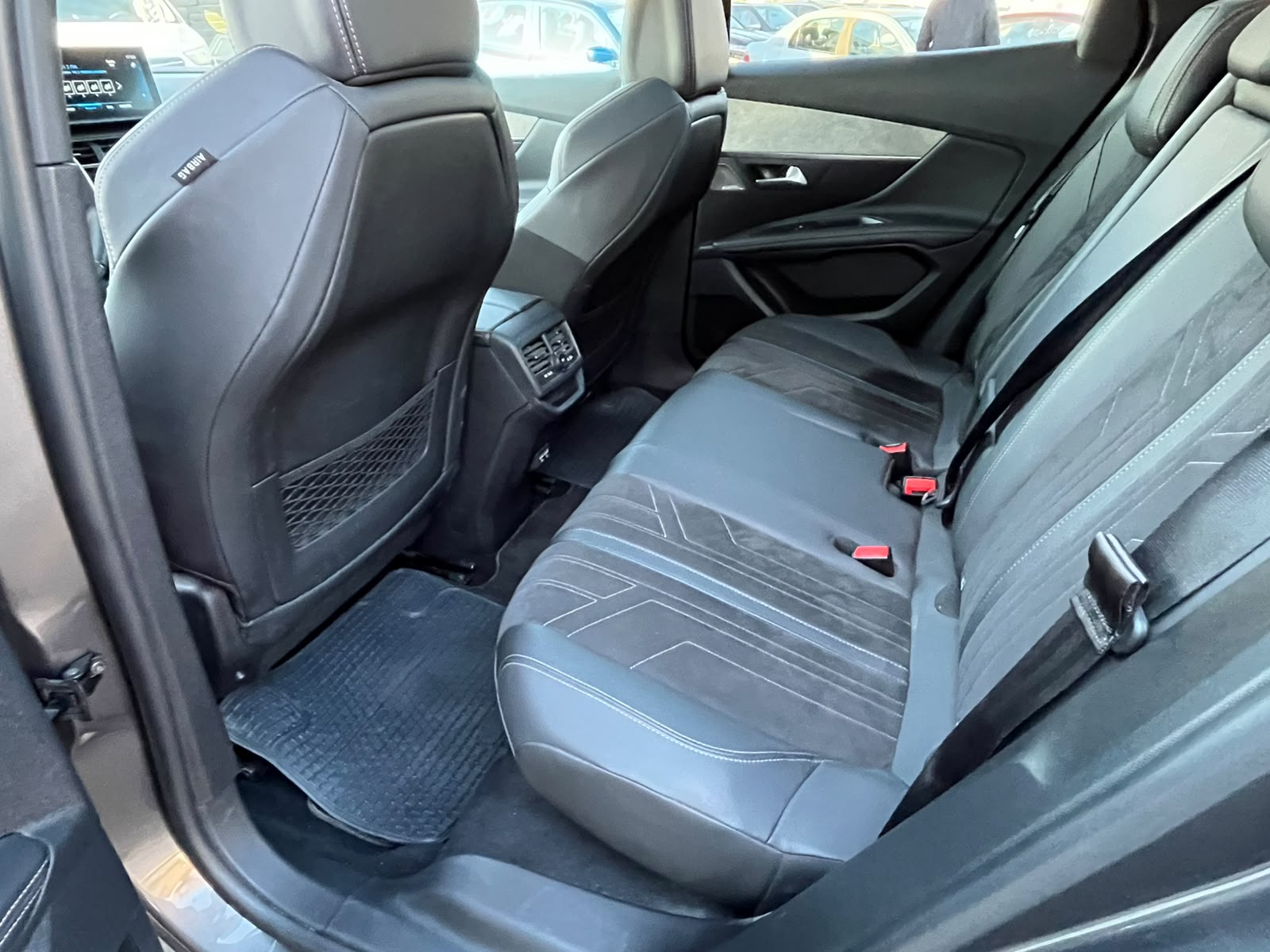 PEUGEOT 3008 PURETECH 180 EAT8 1.6 AUT 2024 - Imagen 17 de 19