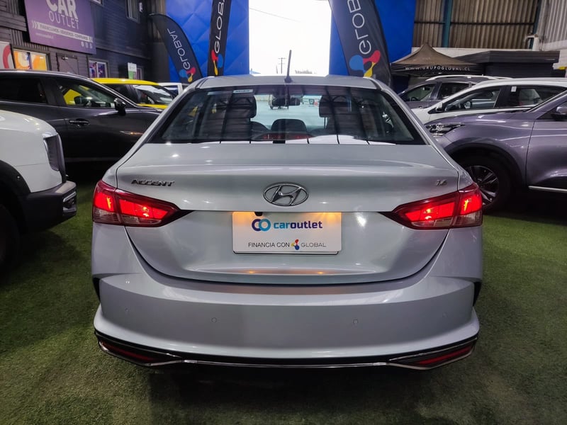 Hyundai ACCENT HCI 1.6 AUT 2023 - Imagen 3 de 13