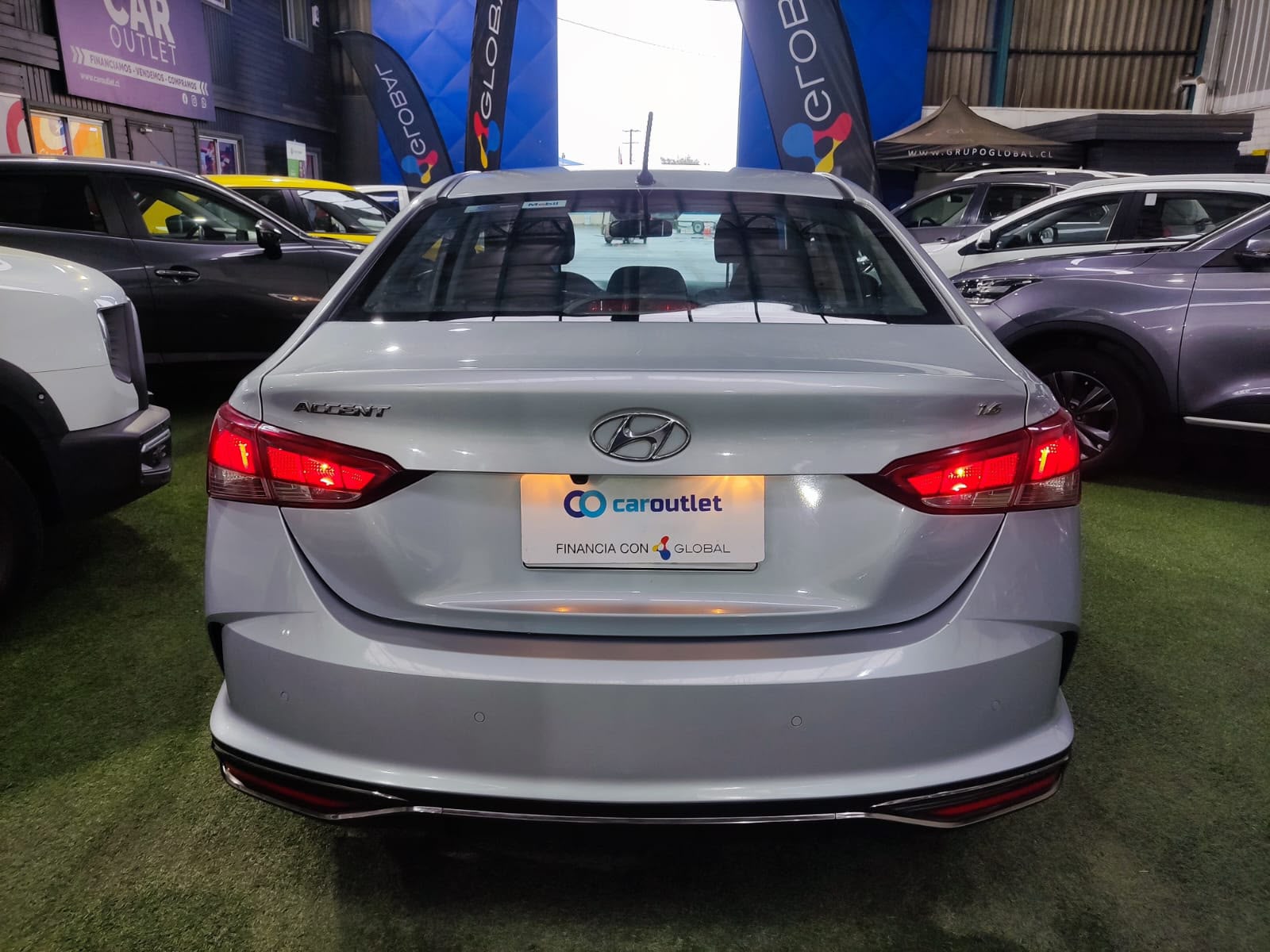 Hyundai ACCENT HCI 1.6 AUT 2023 - Foto 3 de 13
