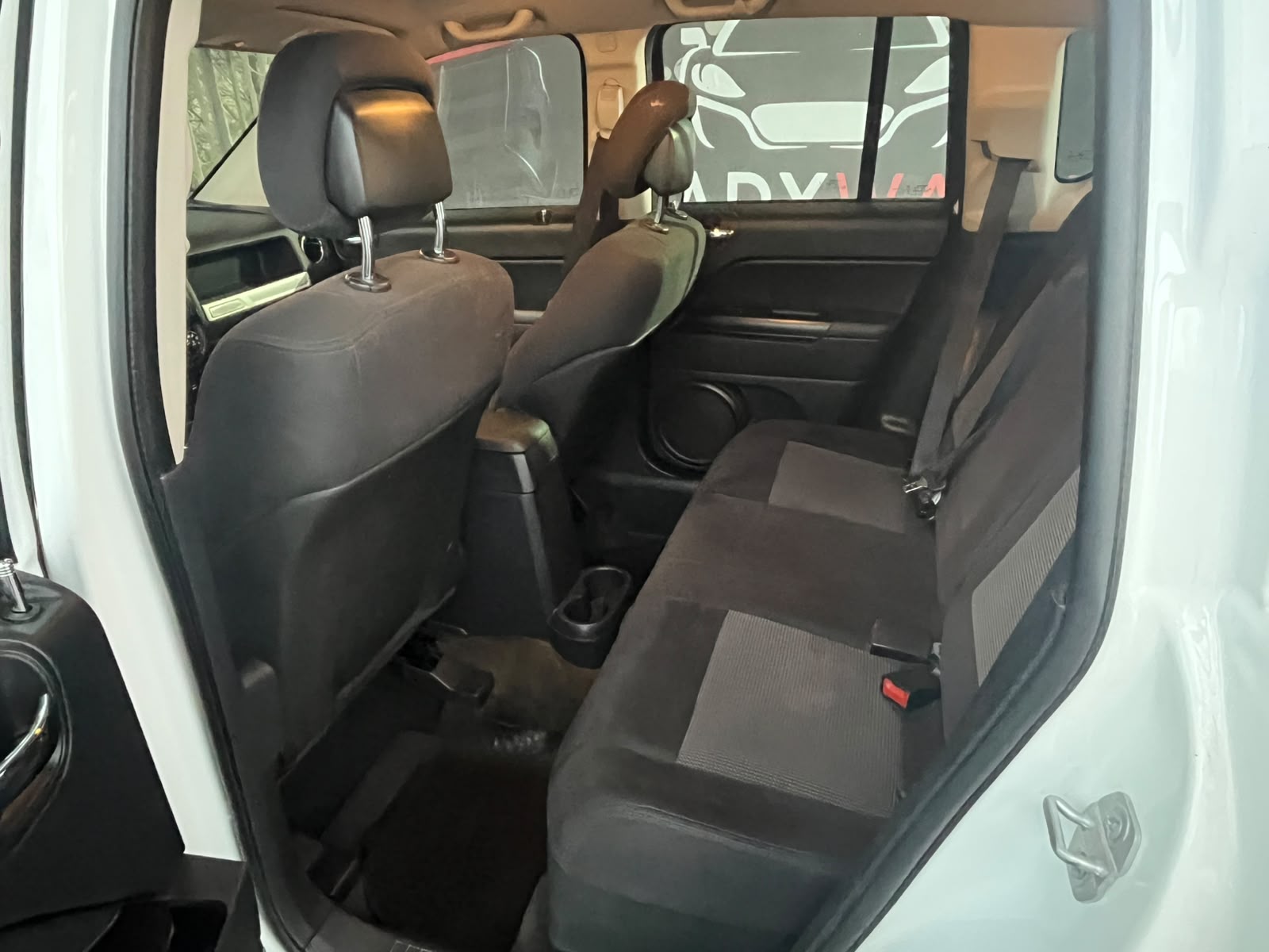 Jeep COMPASS SPORT 2.4 AUT 2015 - Imagen 14 de 16