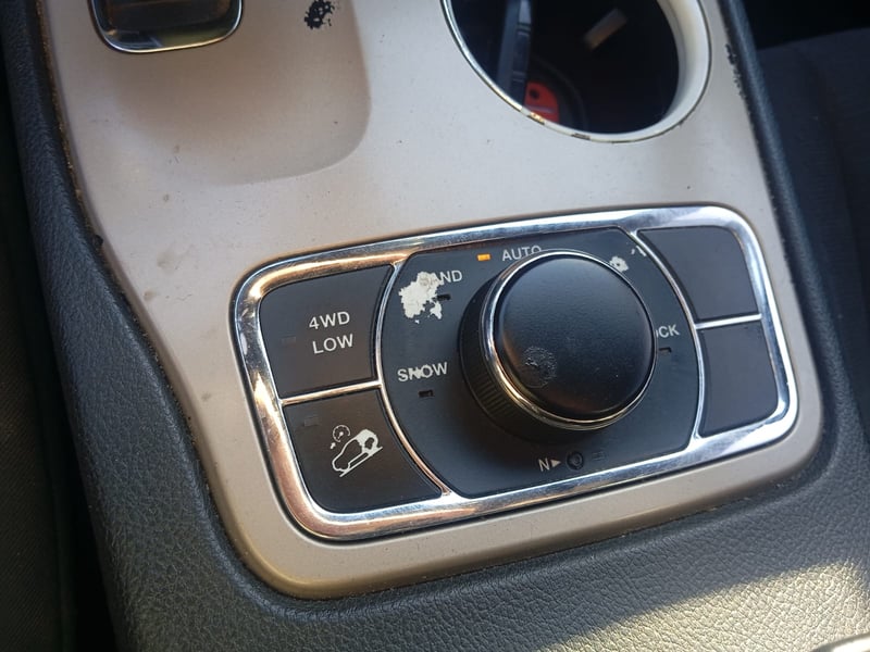 Jeep NEW GRAND CHEROKEE LAREDO 3.6 AUT 2014 - Imagen 12 de 13