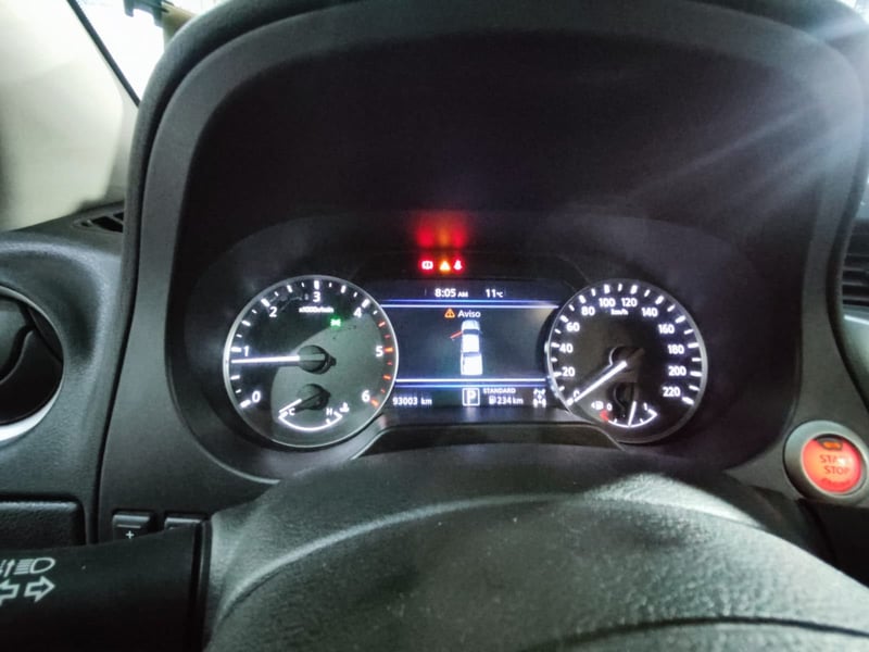 Nissan NAVARA DC 4X4 2.3 AUT 2023 - Imagen 13 de 15