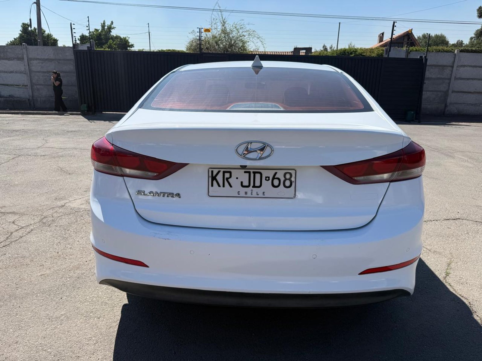 Hyundai ELANTRA AD 1.6 2018 - Foto 4 de 20