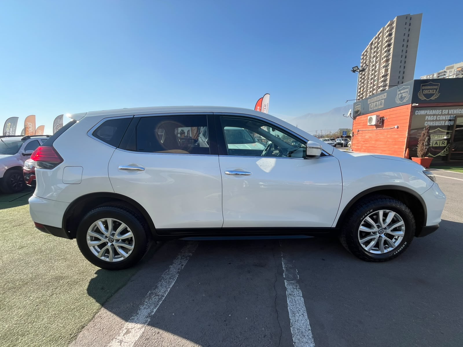 NISSAN X TRAIL T32 CVT 2.5 AUT 2022 - Imagen 6 de 18
