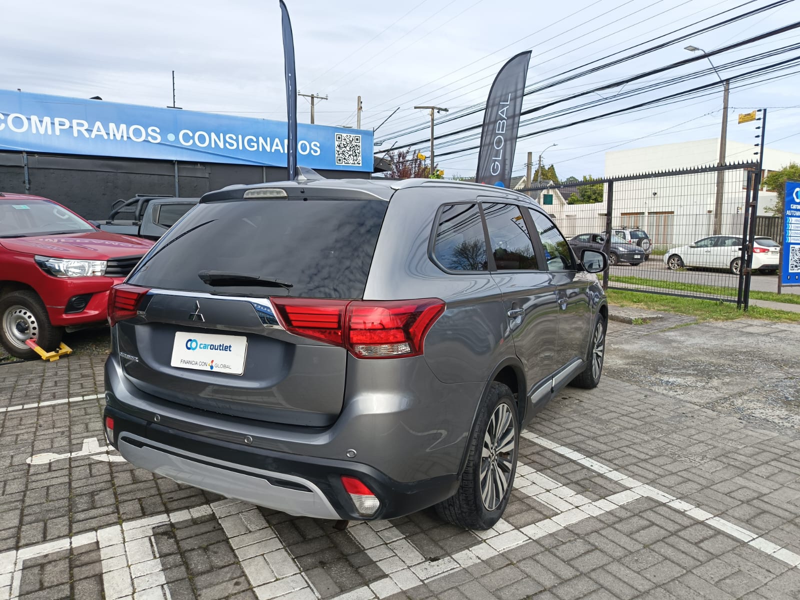 Mitsubishi OUTLANDER GLS 4X4 2.5 AT 2022 - Foto 4 de 11