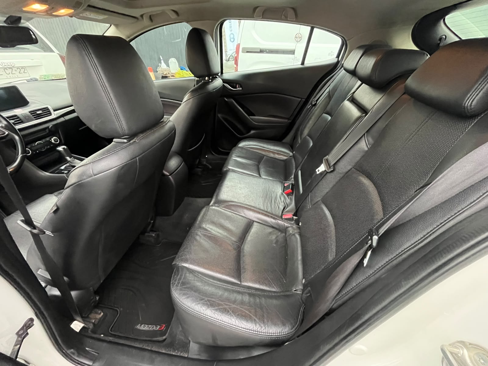 Mazda 3 HATCH BACK 2.0 AUT 2018 - Imagen 16 de 18