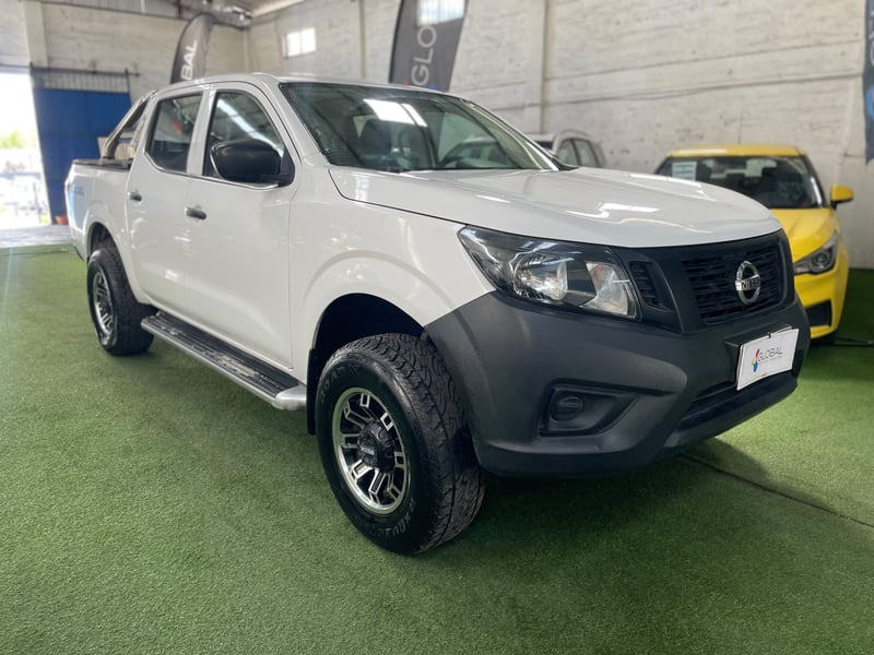 Nissan NP300 DCAB 2.3 2018 - Imagen 5 de 9