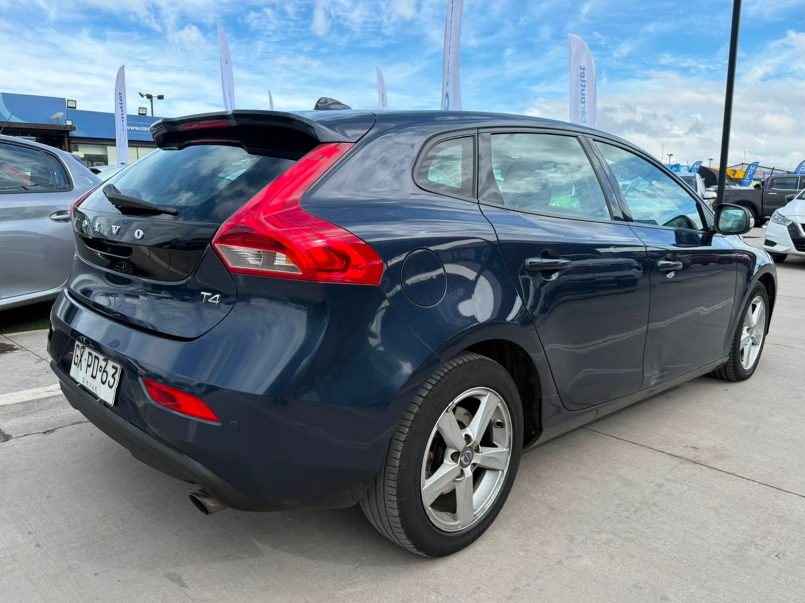 Volvo V40 T4 COMFORT 2015 - Foto 5 de 19