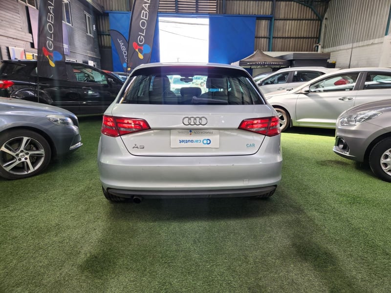 Audi A3 ATTRACTION 1.2 TFSI STRONIC 2014 - Imagen 3 de 13