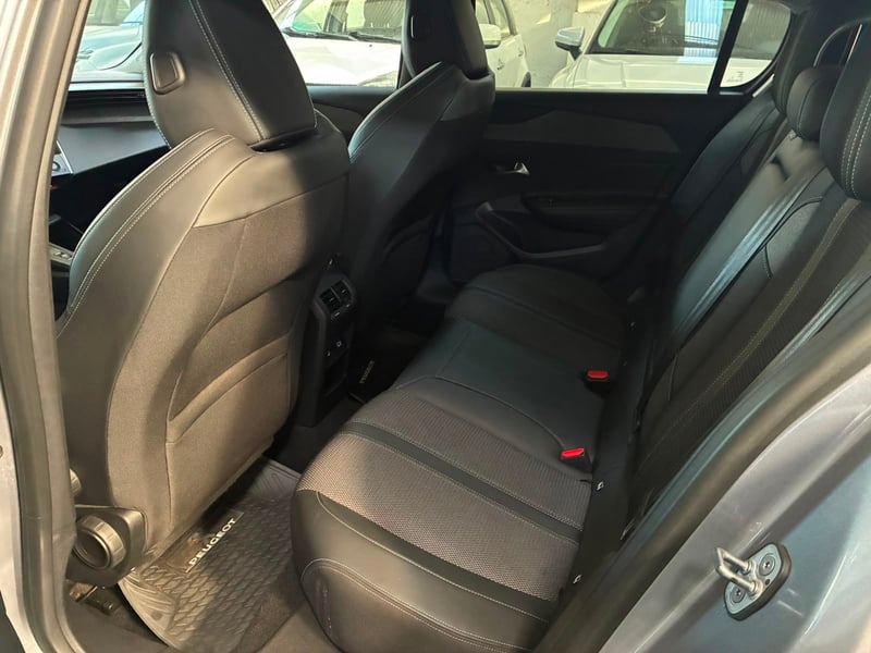 Peugeot 308 BLUEHDI 1.5 AUT 2024 - Imagen 10 de 11