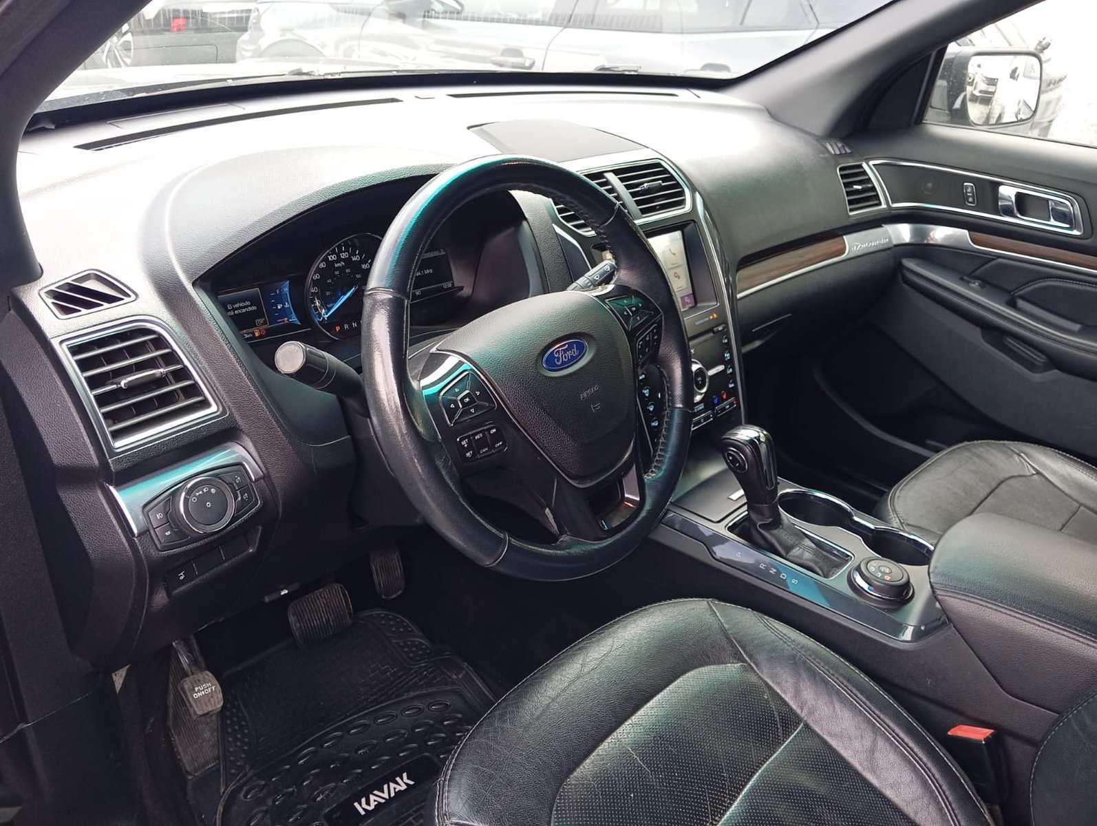 Ford EXPLORER LTD 4X4 2.3 AUT 2020 - Imagen 10 de 13