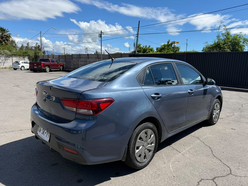 Kia RIO 4 LX 1.4 2019 - Imagen 4 de 18