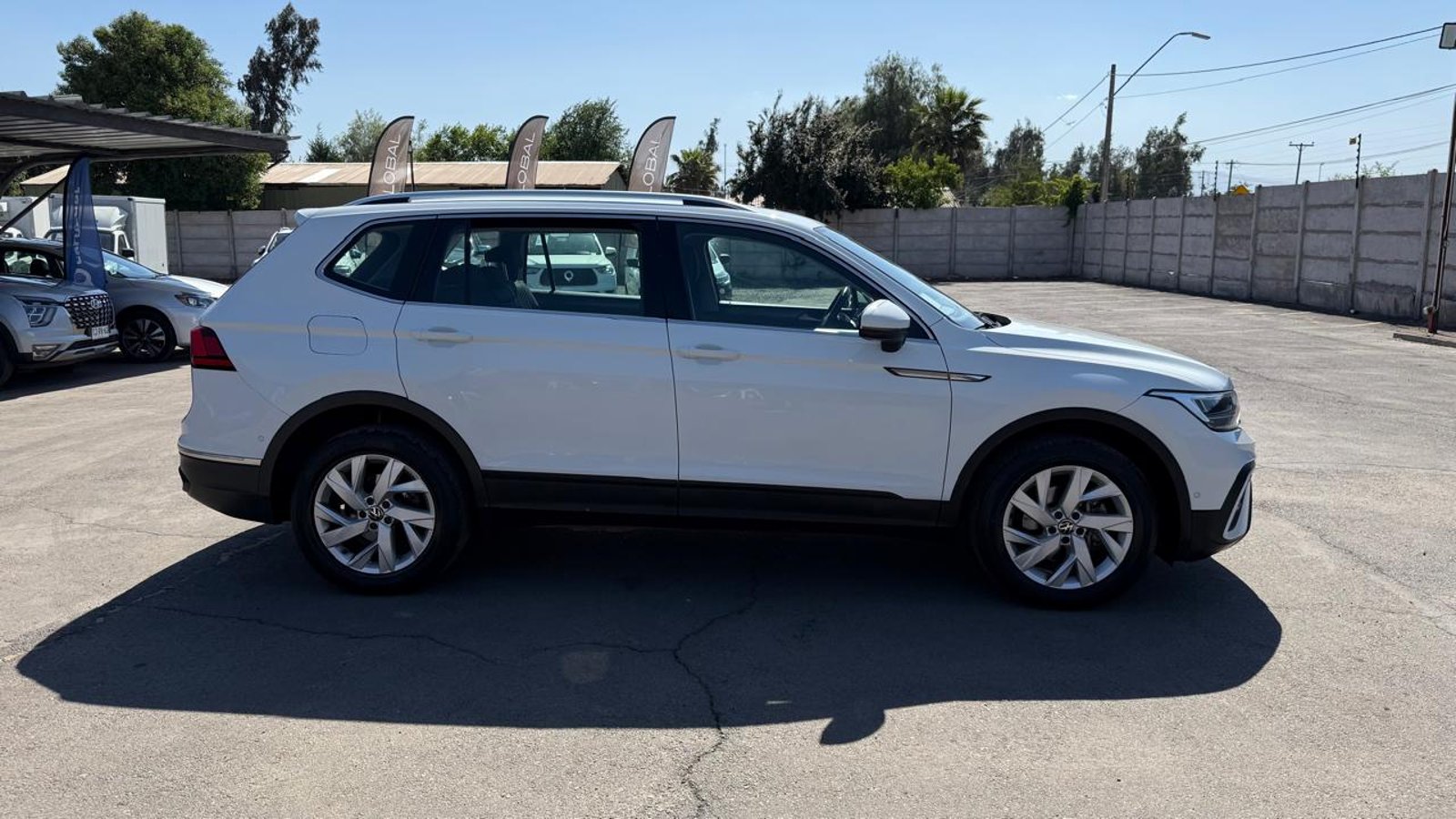 Volkswagen TIGUAN 1.4 AT 2023 - Imagen 6 de 20