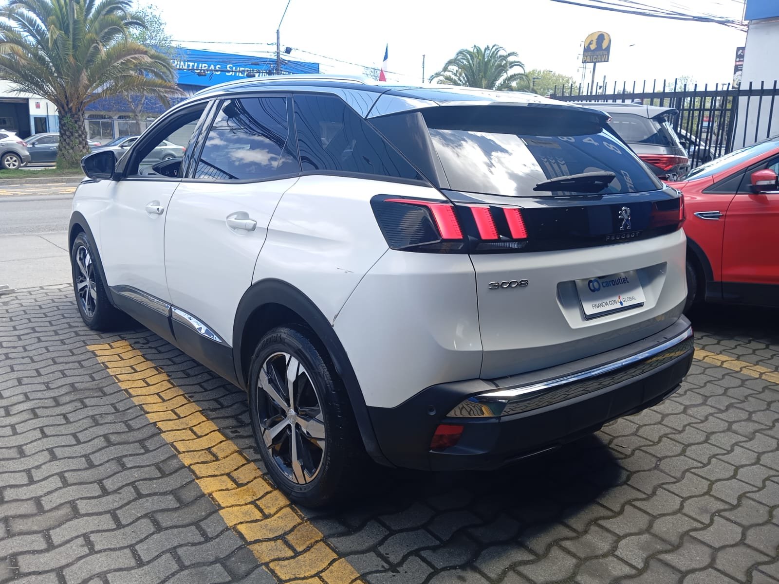 Peugeot 3008 BLUE HDI 130 EAT8 1.5 AUT 2024 - Foto 2 de 12