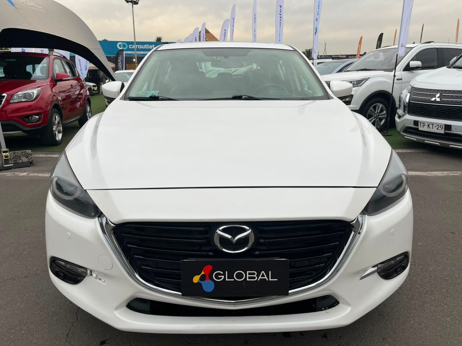 Mazda 3 HATCH BACK 2.0 AUT 2018 - Imagen 8 de 18