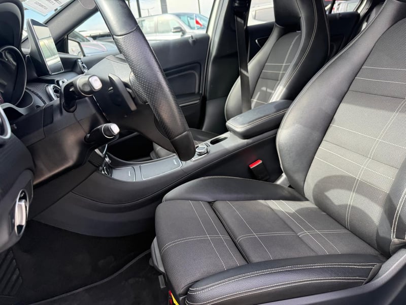 Mercedes-Benz A200 D 2017 - Imagen 10 de 20