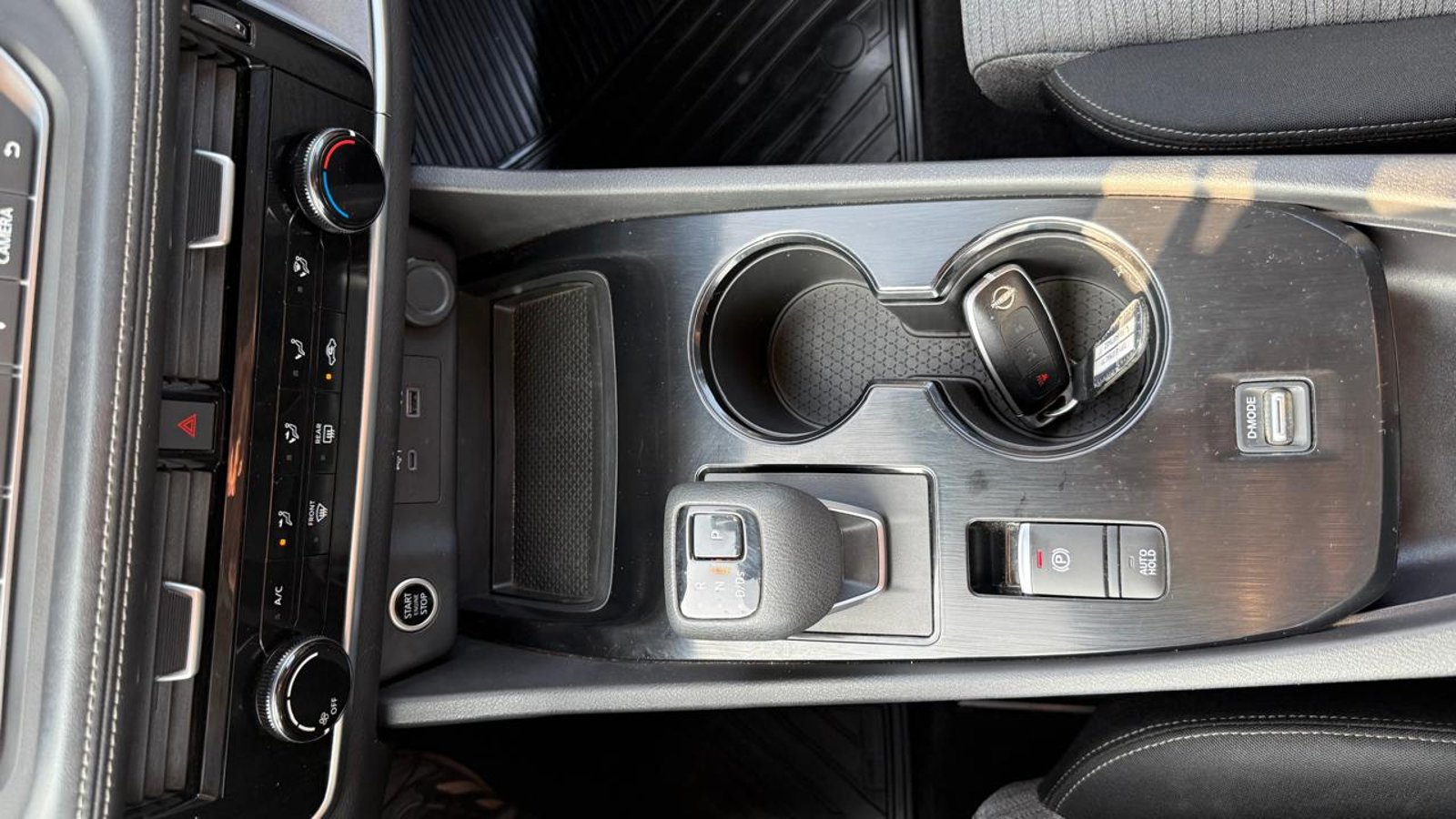Nissan X TRAIL 4X2 5P CVT 2.5 2024 - Imagen 17 de 20