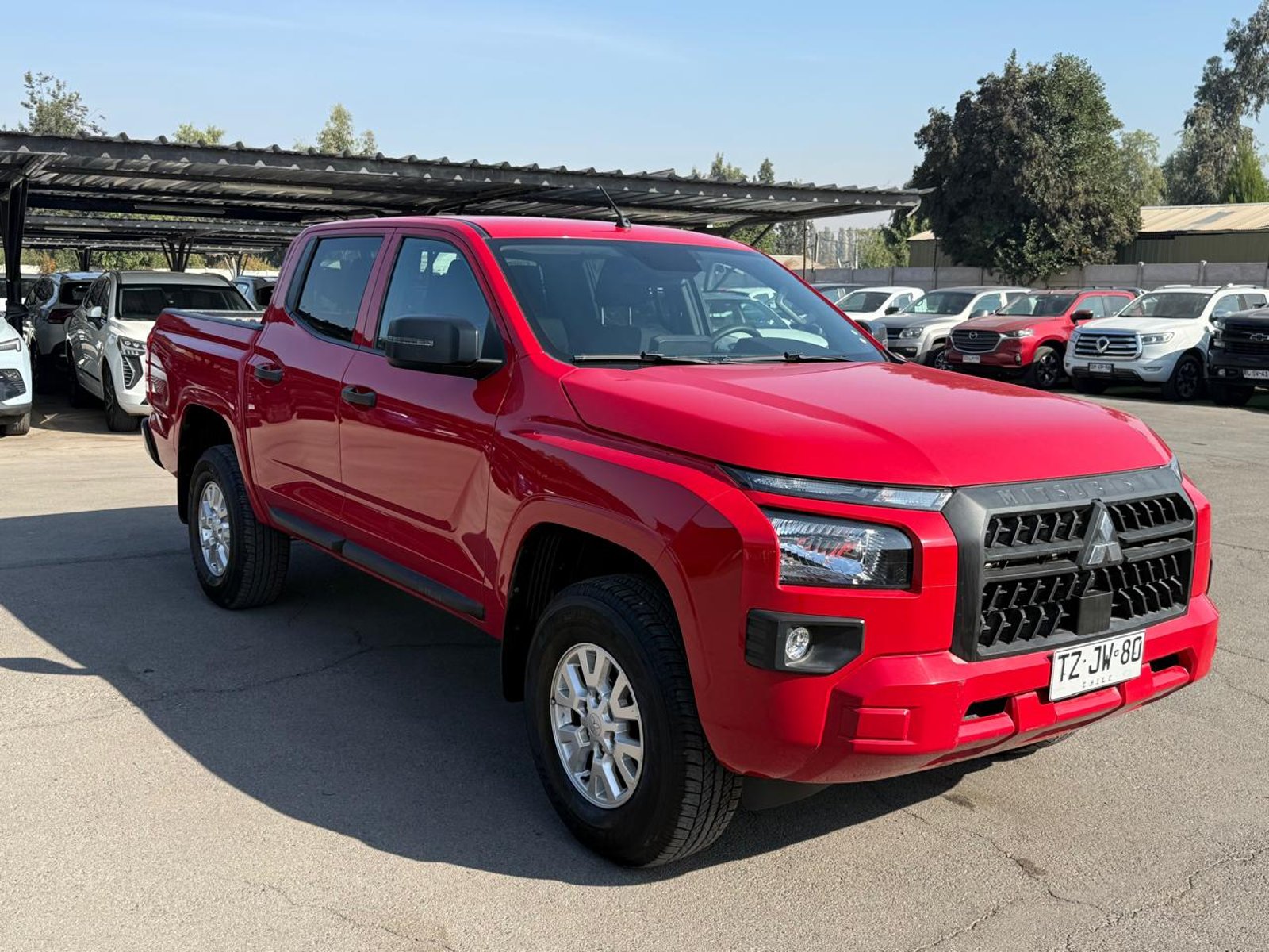 Mitsubishi L200 KATANA XR 2.4 2025 - Imagen 7 de 20