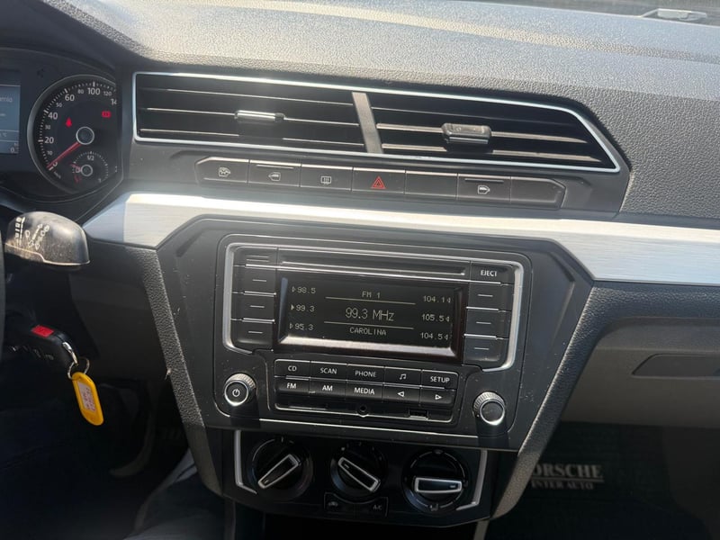 Volkswagen GOL TRENDLINE 1.6 2018 - Imagen 15 de 19
