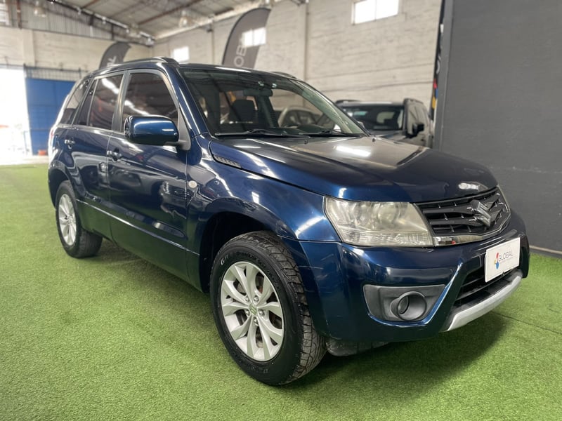 Suzuki GRAND NOMADE GLX 2.4 2015 - Imagen 5 de 13