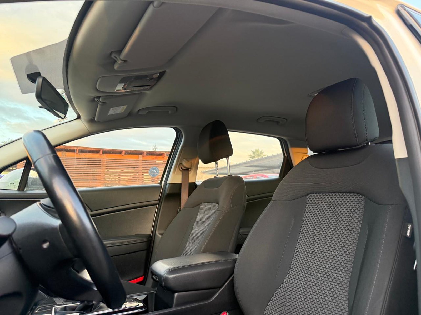 Kia SPORTAGE EX DVGT 4X4 1.6 AUT 2024 - Imagen 9 de 20