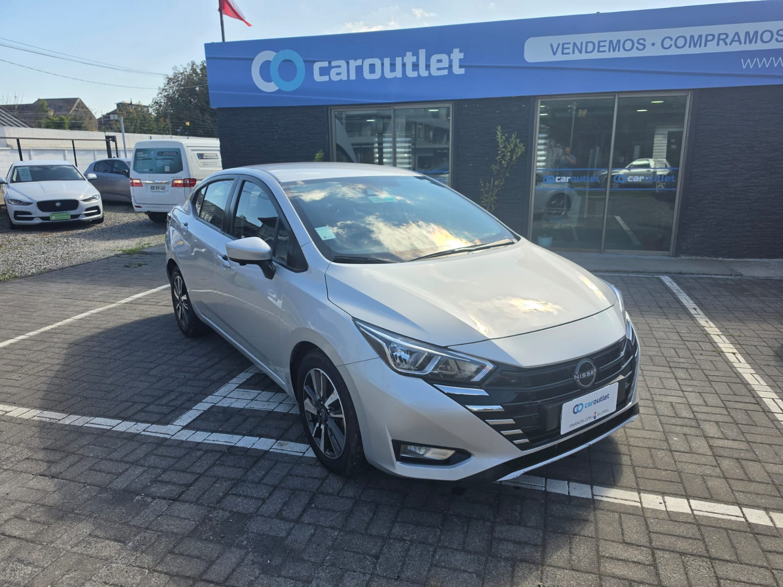 Nissan VERSA ADVANCE 1.6 AUT 2024 - Imagen 5 de 11