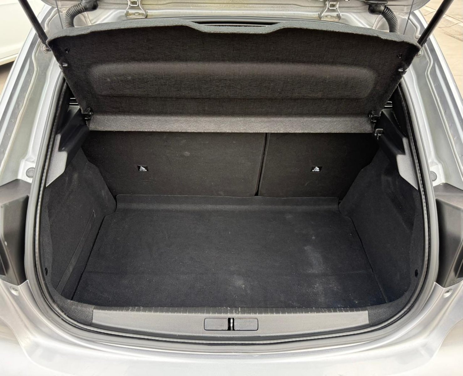 PEUGEOT 208 ALLURE BLUEHDI 1.5 2021 - Imagen 18 de 18