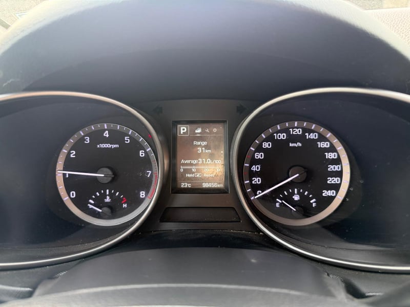 Hyundai SANTA FE 2.4 GLS 2WD 2017 - Imagen 14 de 20