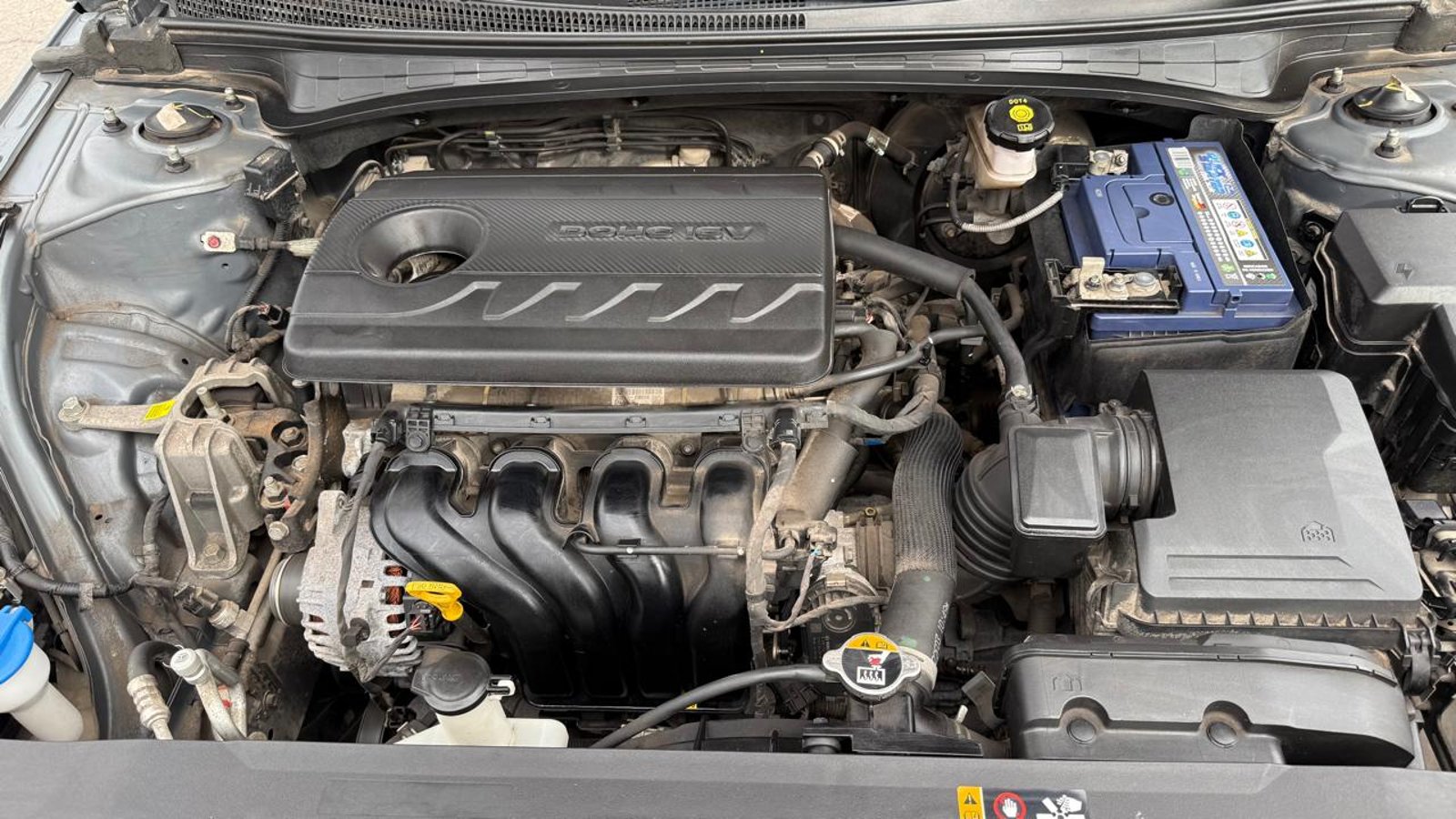 HYUNDAI ELANTRA CN7 1.6 2023 - Imagen 9 de 20