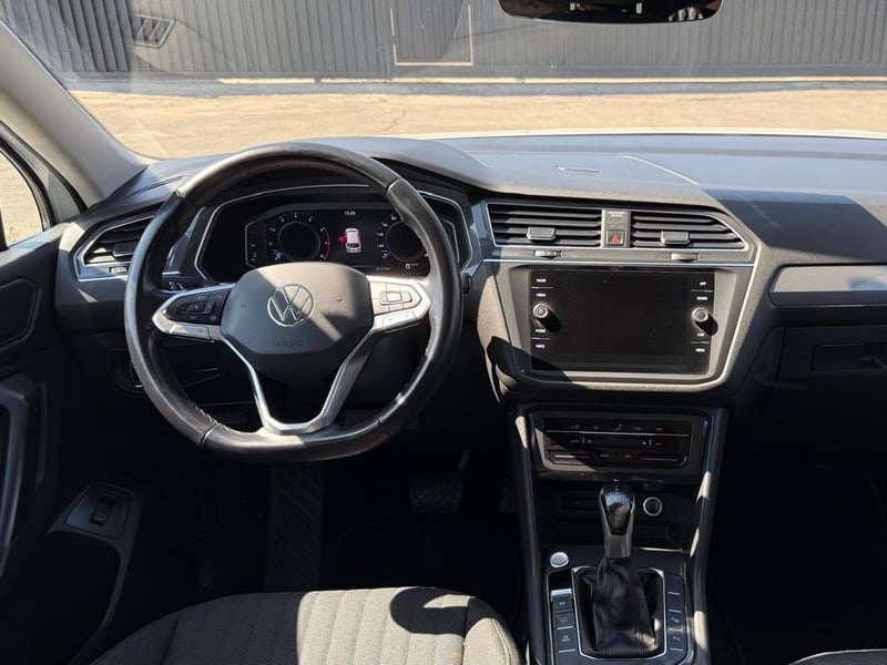 Volkswagen TIGUAN 1.4 AT 2023 - Imagen 12 de 20
