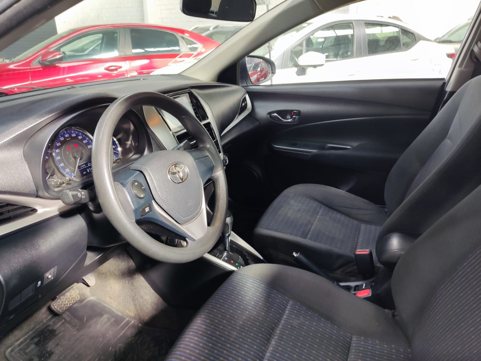 Toyota YARIS GLI 1.5 AUT 2020 - Imagen 9 de 14