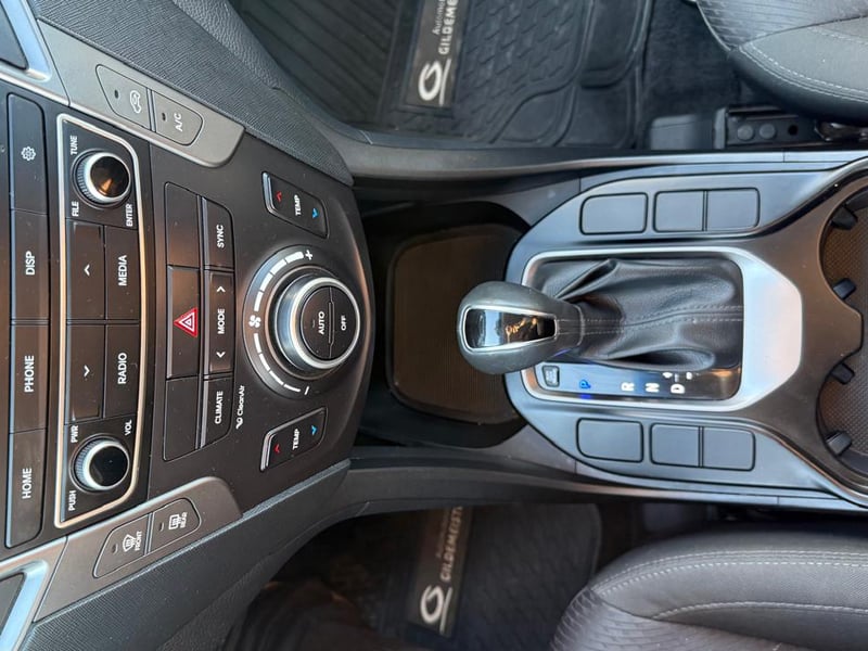 Hyundai GRAND SANTA FE NC 3.3 GLS 2WD 2019 - Imagen 18 de 20