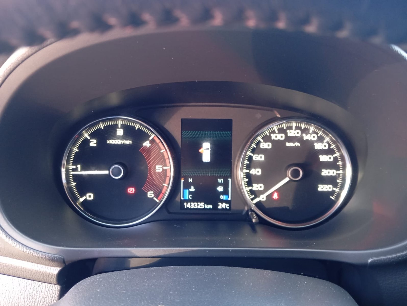 Mitsubishi MONTERO SPORT 2.4 2WD MT 2022 - Imagen 12 de 12