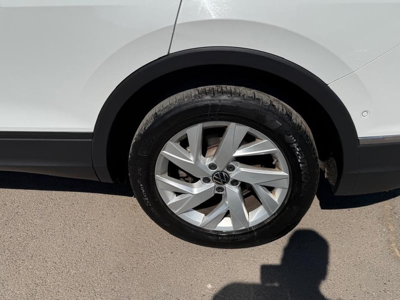 Volkswagen TIGUAN 1.4 AT 2023 - Imagen 19 de 20