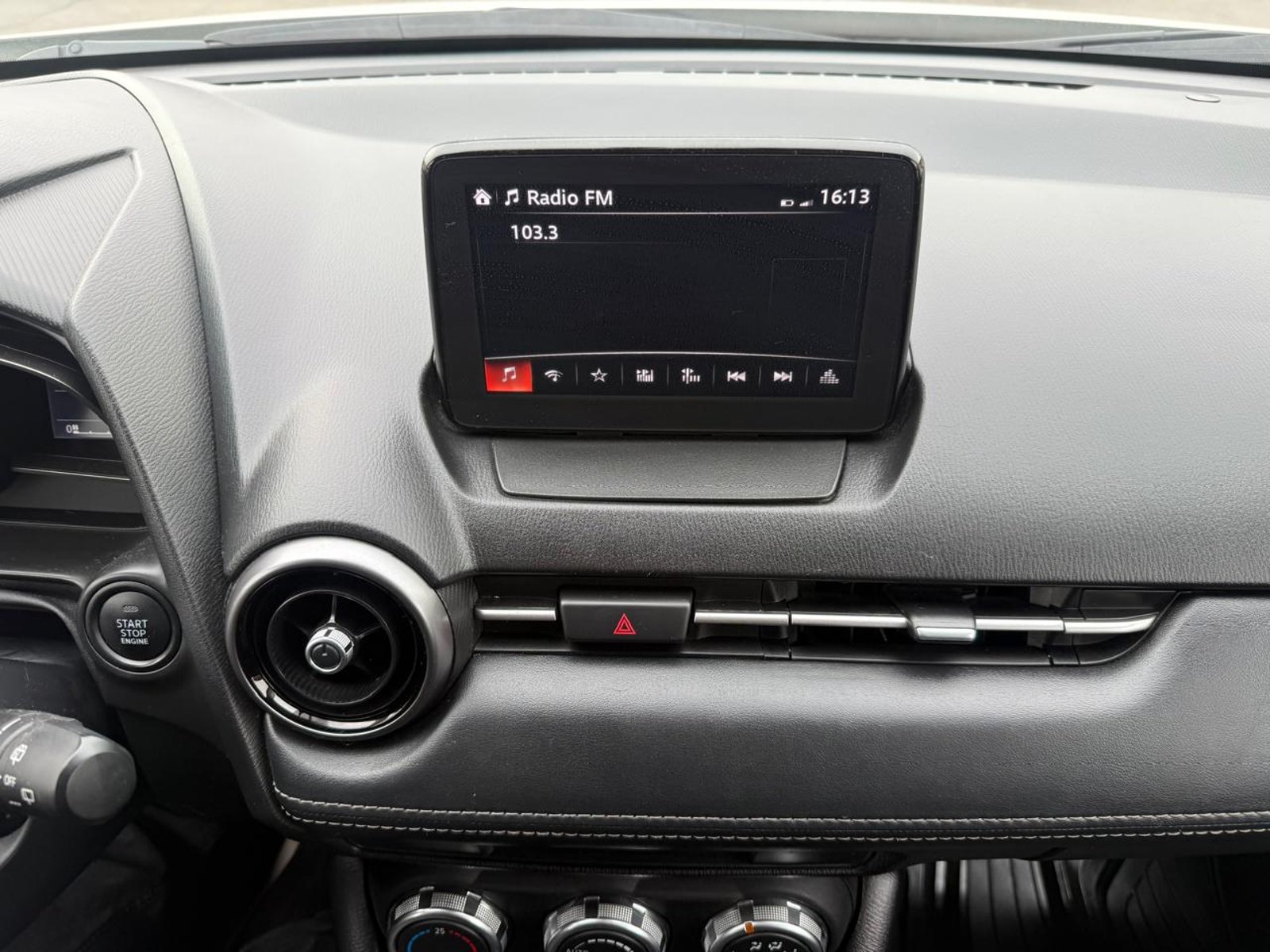 Mazda CX 3 2.0 2023 - Imagen 15 de 20