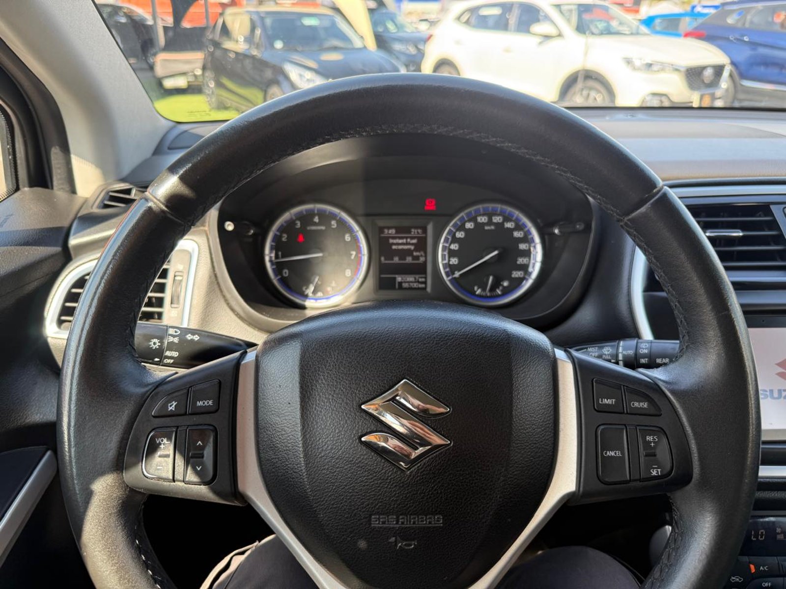 Suzuki SCROSS II GLX 1.6 2019 - Imagen 14 de 20