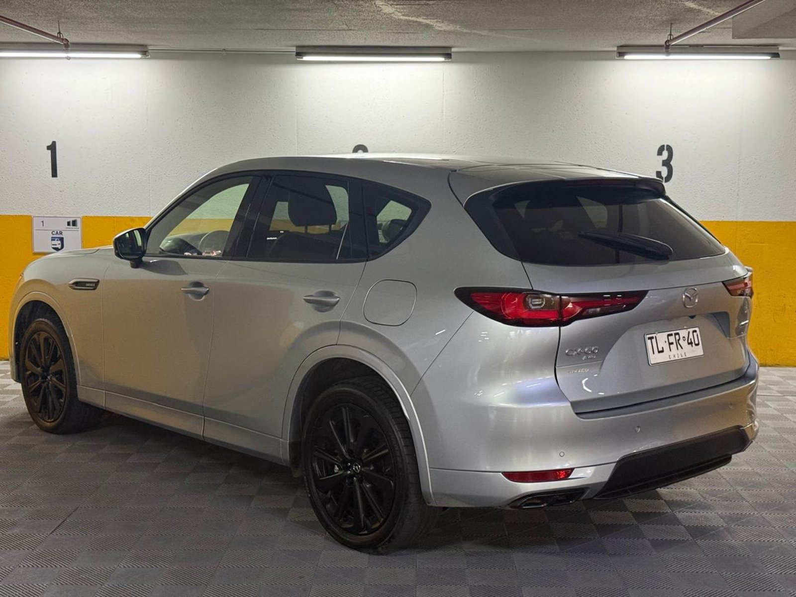 Mazda CX60 PREMIUM SPORT 4X4 3.3 AUT 2024 - Foto 3 de 20