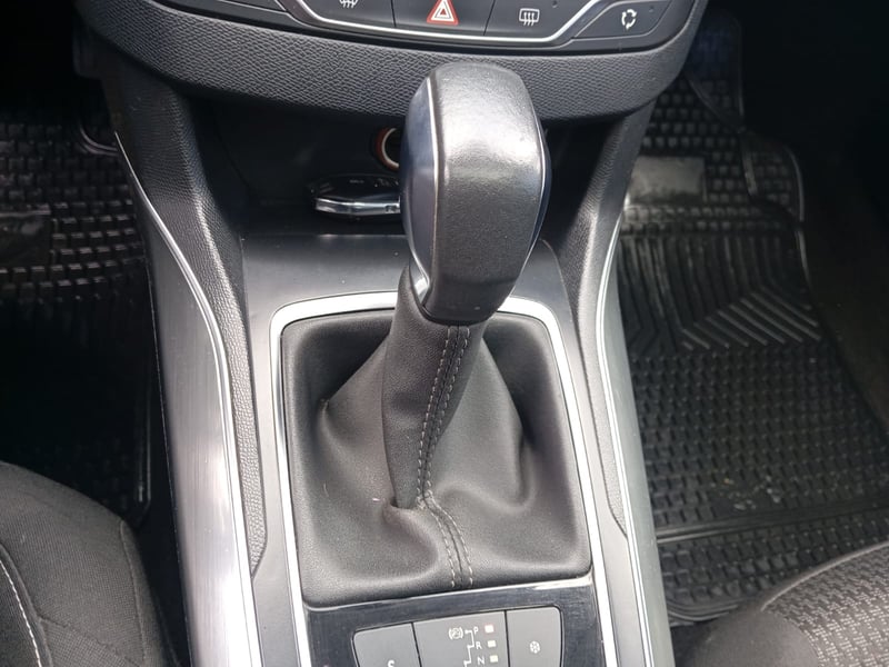 Peugeot 308 FELINE 1.6 BLUEHDI 120HP 2020 - Imagen 15 de 15