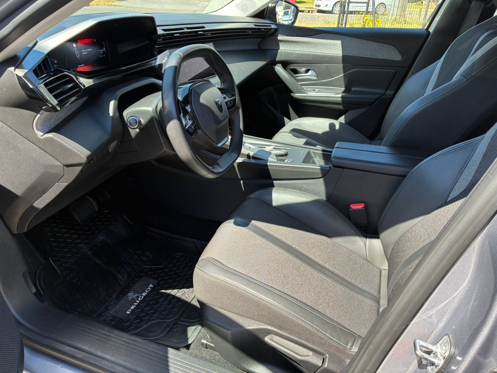 Peugeot 308 BLUEHDI 1.5 AUT 2024 - Imagen 9 de 11