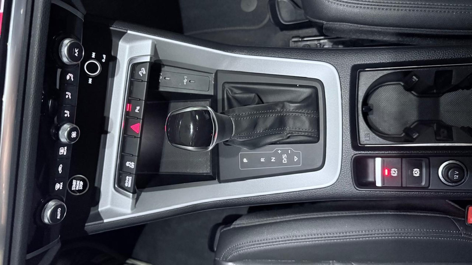 Audi Q3 35 TFSI 1.4 AT 2024 - Imagen 17 de 20