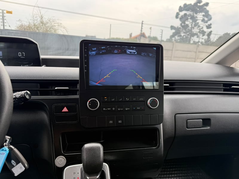 Hyundai STARIA US4 CRDI 2.2 AUT 2024 - Imagen 16 de 19