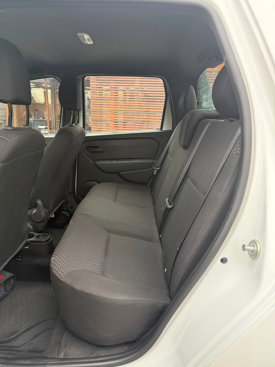 Renault OROCH ZEN 1.6 2025 - Imagen 18 de 20