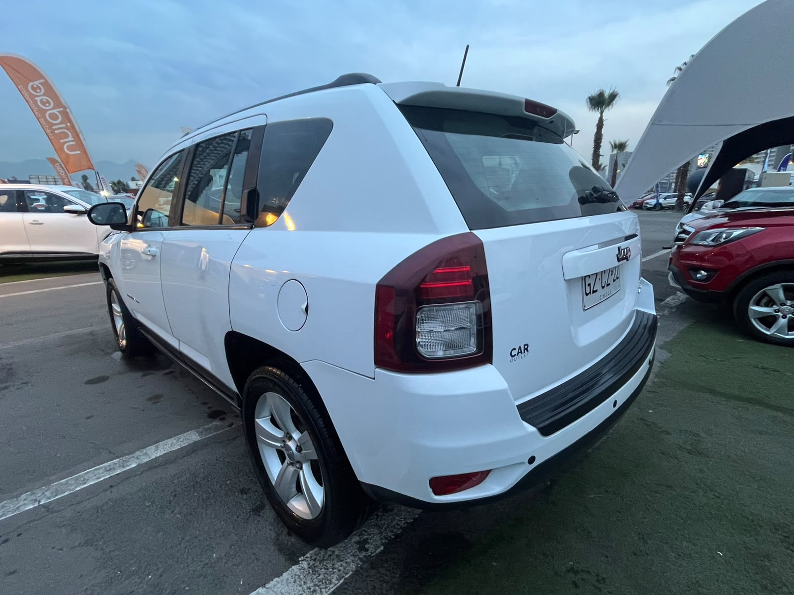 Jeep COMPASS SPORT 2.4 AUT 2015 - Foto 3 de 16