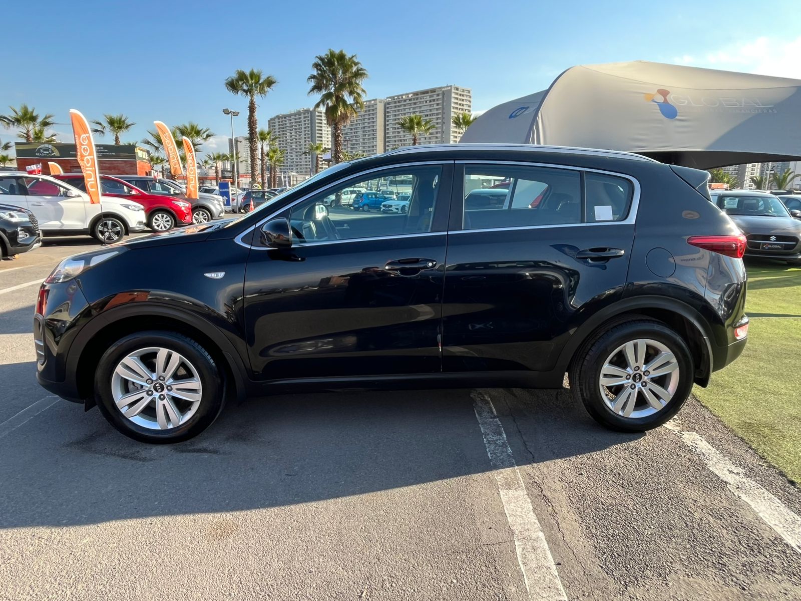 Kia SPORTAGE LX 2.0 2018 - Foto 2 de 19
