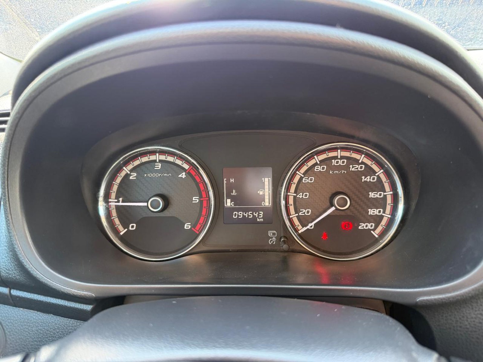 MITSUBISHI L200 KATANA CRM 4X4 2.4 2022 - Imagen 15 de 20