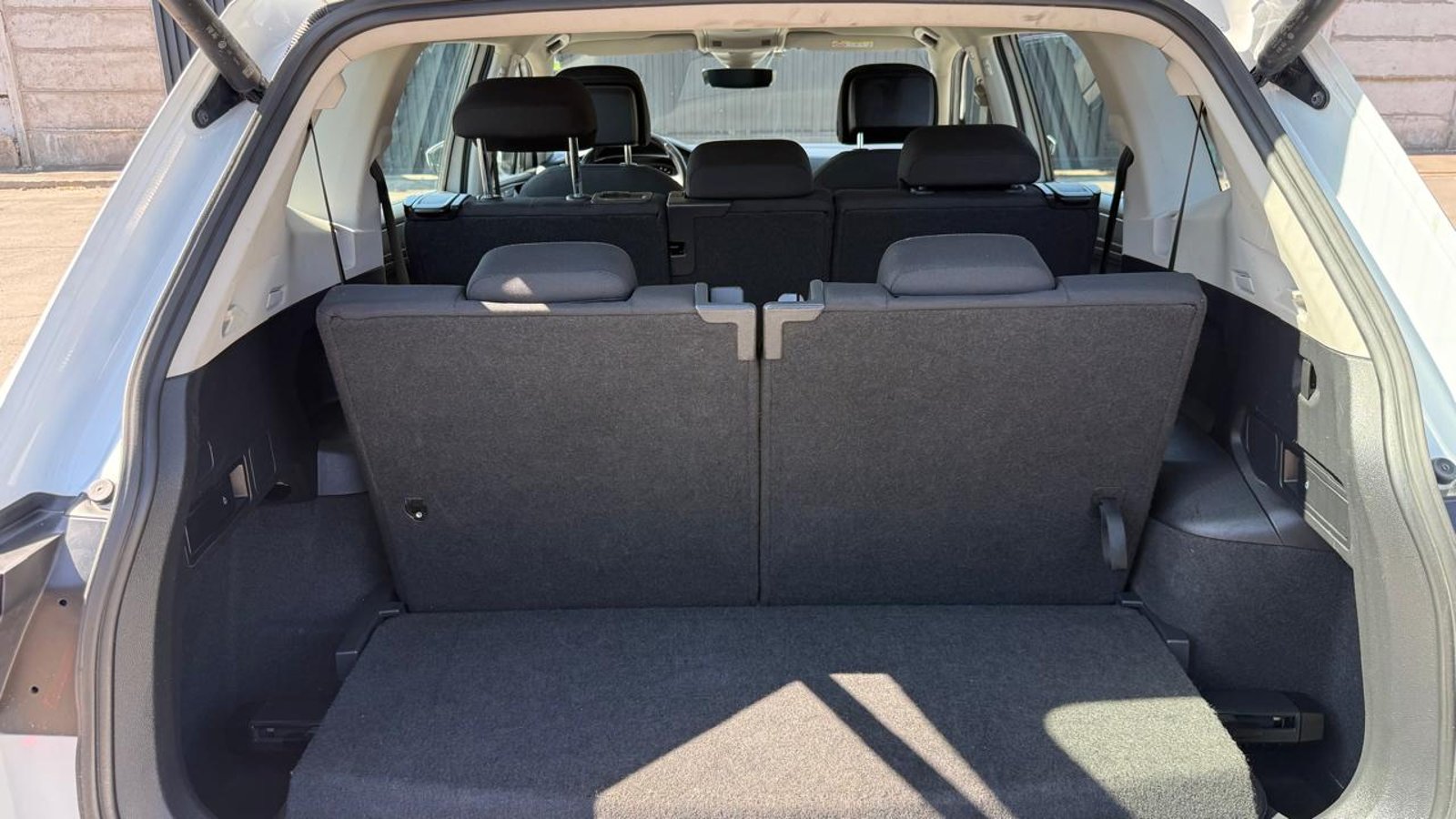 Volkswagen TIGUAN 1.4 AT 2023 - Imagen 20 de 20