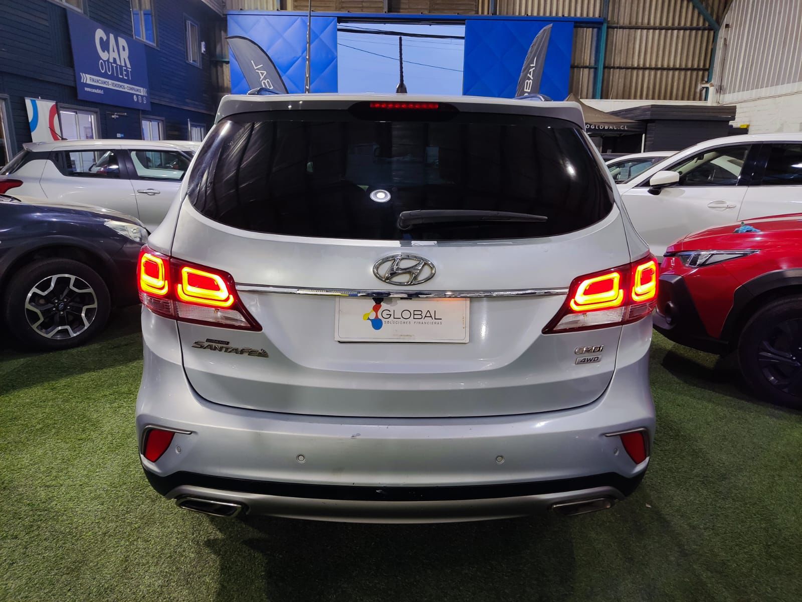 HYUNDAI GRAND SANTA FE NC 5DR CRDI GLS 2017 - Foto 3 de 16